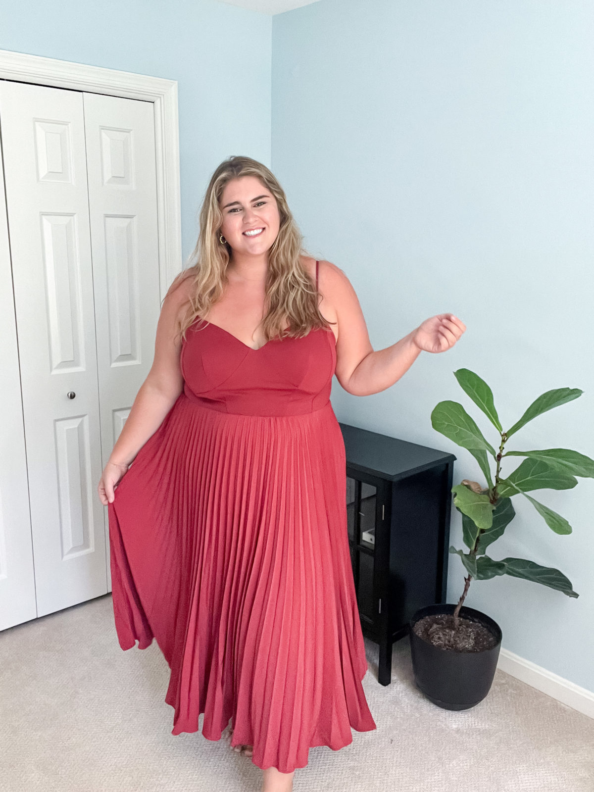 plus-size-wedding-guest-and-special-occasion-dresses-fall-2022-www-carlakiley